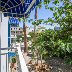 Отель Estel Blanc Apartaments - Adults Only Испания, Кала-эн-Форкат - отзывы, цены и фото номеров - забронировать отель Estel Blanc Apartaments - Adults Only онлайн балкон