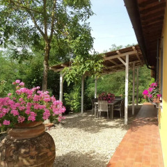 Отель Villaggio Paradiso casa vacanze Монтеварчи фото 11