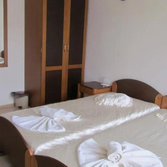Отель Guest House Raffe Стандартный номер фото 8