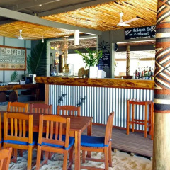 Отель Blue Lagoon Beach Resort Фиджи, Матаялеву - отзывы, цены и фото номеров - забронировать отель Blue Lagoon Beach Resort онлайн гостиничный бар