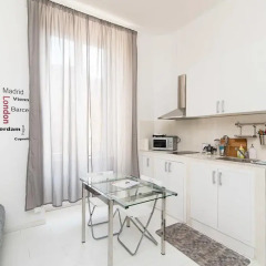 Апартаменты White Ostilia Apartments в номере
