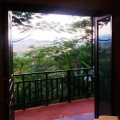 Отель Thaton Hill Resort балкон