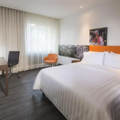 Отель Hampton by Hilton Cali 3* Стандартный номер с различными типами кроватей фото 2
