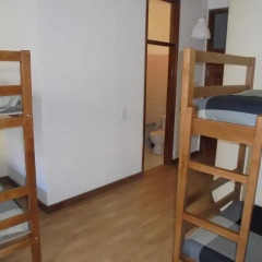 Sport Hostel in Porto Стандартный семейный номер разные типы кроватей фото 4