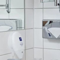 Отель Park Inn by Radisson Uno City Vienna ванная фото 2