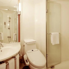 Отель ibis Ambassador Insadong 3* Стандартный номер с двуспальной кроватью