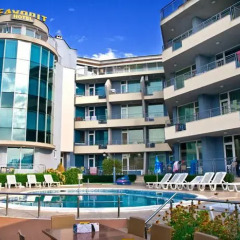Отель Favorite Apartment Sunny Beach Болгария, Солнечный берег - отзывы, цены и фото номеров - забронировать отель Favorite Apartment Sunny Beach онлайн бассейн