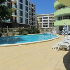 Апартаменты Pirop City Apartments Солнечный берег бассейн