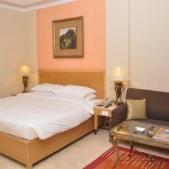 The Hans Hotel New Delhi комната для гостей фото 2