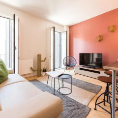 Отель Madrid SmartRentals Puerta del Sol Испания, Мадрид - отзывы, цены и фото номеров - забронировать отель Madrid SmartRentals Puerta del Sol онлайн комната для гостей фото 2