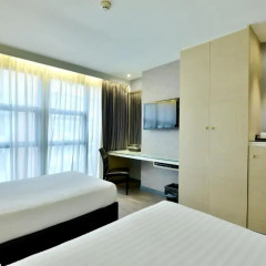 Отель Prestige Suites Bangkok Номер Делюкс