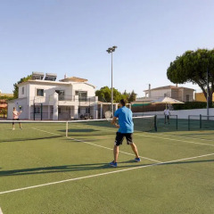 Отель If Vilamoura - Hostel/Backpacker accommodation Португалия, Виламура - отзывы, цены и фото номеров - забронировать отель If Vilamoura - Hostel/Backpacker accommodation онлайн спортивное сооружение