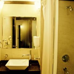 goStops Delhi (Stops Hostel Delhi) Кровать в общем номере с двухъярусной кроватью фото 11