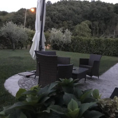 Отель B&B La Torretta Сполето приотельная территория