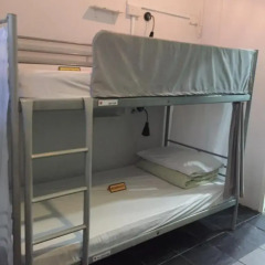 Royal Lodge @ Pagoda Street Hostel Кровать в общем номере