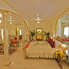Отель The Raj Palace (Small Luxury Hotels of the World) 5* Люкс с различными типами кроватей фото 7