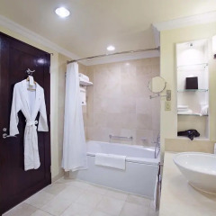 Отель The Westin Resort Guam 4* Президентский люкс с различными типами кроватей
