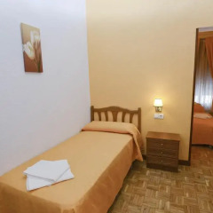 Отель Hostal Edreira Стандартный номер с различными типами кроватей фото 3
