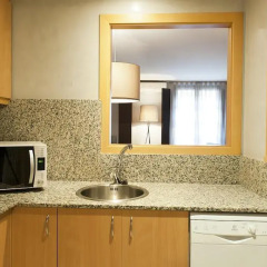 Апартаменты Aspasios Plaza Real Apartments Студия с различными типами кроватей