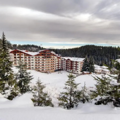 Отель Forest Nook Aparthotel Пампорово спортивное сооружение