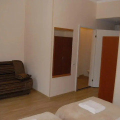 Отель Knights Court Guest House 3* Номер с различными типами кроватей (общая ванная комната)