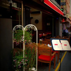 Отель Casa Rosso Suites гостиничный бар