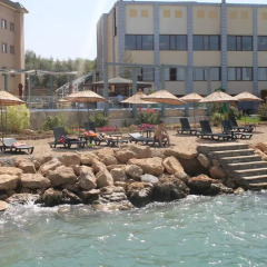 Van Sahmaran Hotel Турция, Эдремит - отзывы, цены и фото номеров - забронировать отель Van Sahmaran Hotel онлайн пляж