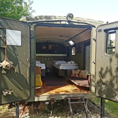 Отель Cob camp Ихтиман питание