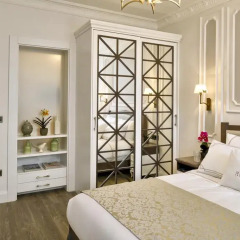 Mirrors Hotel 4* Люкс с различными типами кроватей фото 5