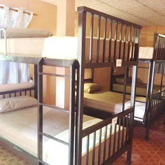 Jinda Hostel Кровать в общем номере с двухъярусной кроватью фото 2