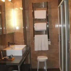 Best Western Hotel Mozart 4* Улучшенный номер с различными типами кроватей фото 6