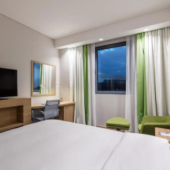 Отель Hampton by Hilton Istanbul Zeytinburnu 2* Стандартный номер с различными типами кроватей фото 3