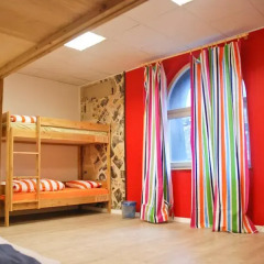 Red Emperor Hostel&bar Кровать в общем номере с двухъярусной кроватью фото 6