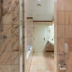Отель Grandhotel Pupp Стандартный номер с различными типами кроватей фото 5