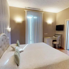 Hotel Metropole 4* Стандартный номер фото 20