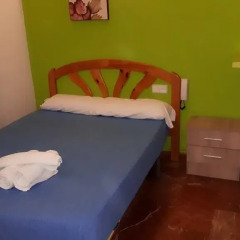 Отель Hostal Nevot Стандартный номер с различными типами кроватей фото 11