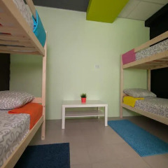 Mezhdu morem i solntsem Hostel Кровать в общем номере фото 4