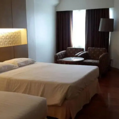 Jomtien Palm Beach Hotel And Resort 4* Улучшенный номер с различными типами кроватей фото 12