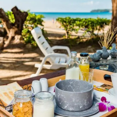 Отель Thai Kamala Beach Front Улучшенный номер двуспальная кровать фото 43