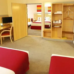 Отель Holiday Inn Express Birmingham Redditch детские мероприятия фото 2