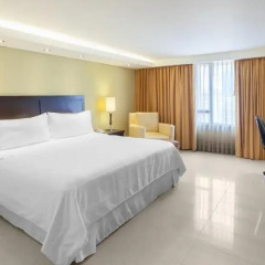 Отель Four Points by Sheraton Cali 3* Стандартный номер с различными типами кроватей фото 4