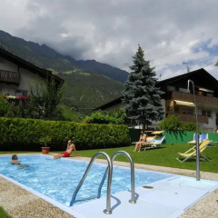 Отель Residence Grünfeld Натурно бассейн