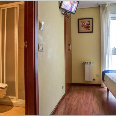 Отель Hostal Hotil Испания, Ла-Корунья - отзывы, цены и фото номеров - забронировать отель Hostal Hotil онлайн ванная