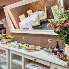 Отель SleepWalker Boutique Suites питание фото 2