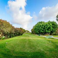 Отель Claudia Villamartín Golf спортивное сооружение