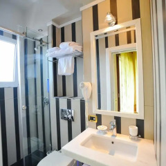 Iliria Internacional Hotel 4* Стандартный номер с 2 отдельными кроватями фото 6