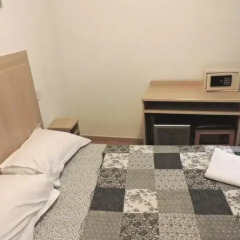 Отель Hôtel De Bordeaux сейф в номере