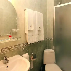 Alafrangite Hotel ванная