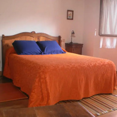 Отель Larraenea Bed And Breakfast Лесака комната для гостей фото 3