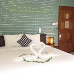 Отель Bt Inn Patong 3* Улучшенный номер двуспальная кровать